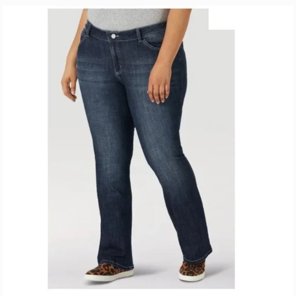 Torrid Women's Dark Wash Boot Cut Jeans Size 20 Style 594327-005